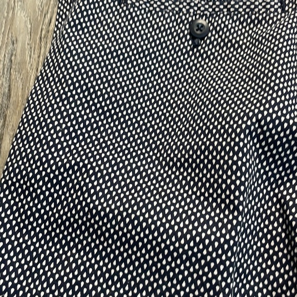 Khakis by GAP, Slim City, Navy and White Print, size 6 regular, inseam 25” - Picture 9 of 10